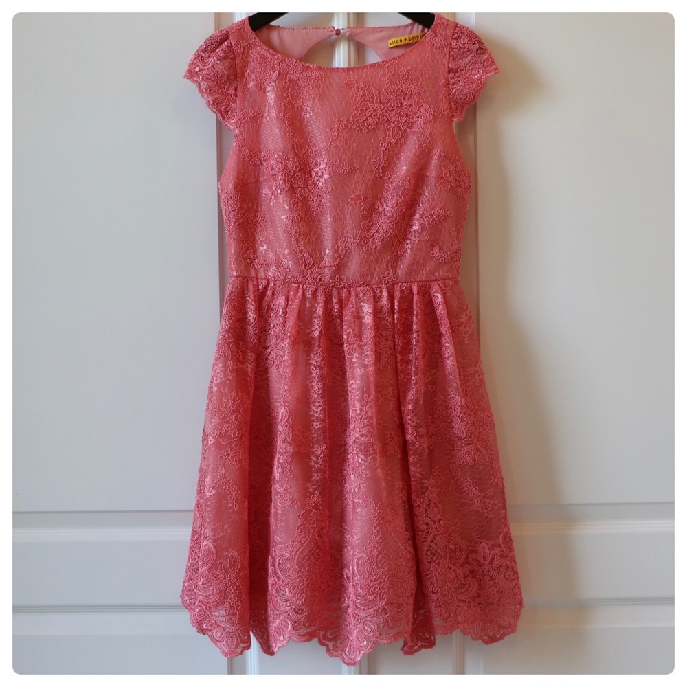 ALICE + OLIVIA  Zenden Scallop Lace Dress - Picture 6 of 12